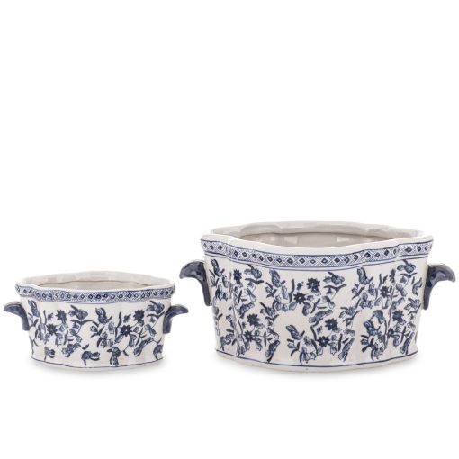 Törtfehér vintage fodros porcelán fogantyús 2db-os virágtartó kaspó szett kék virágokkal festve 9,5x21x14 / 14,5x32x22cm