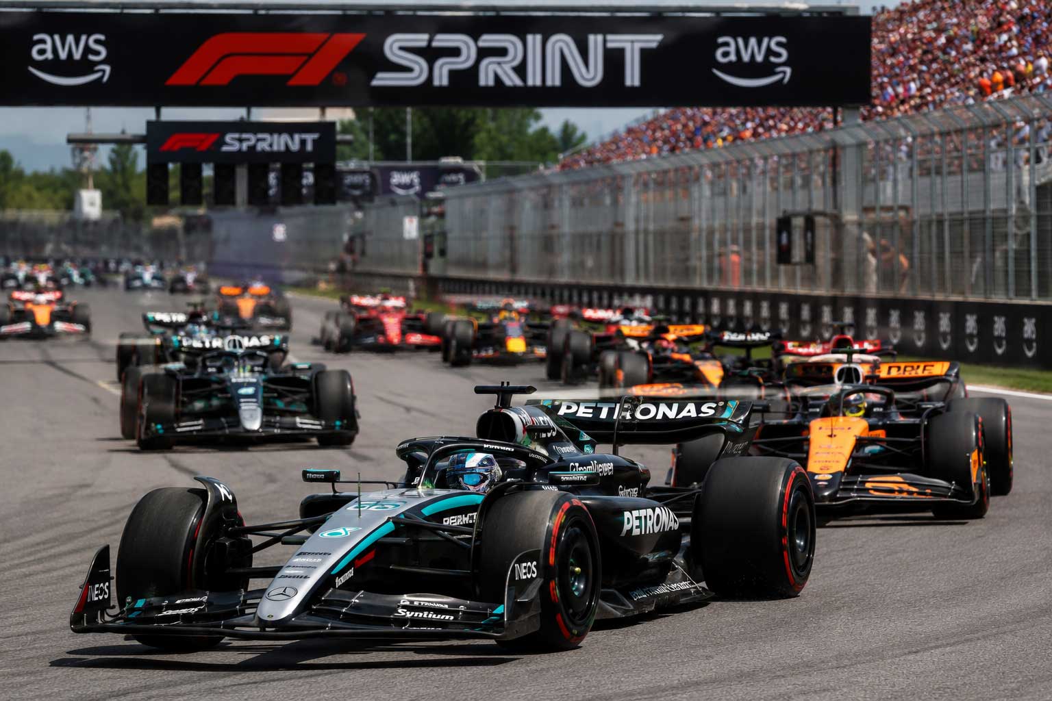 F1 Kanadai Nagydíj sprint 2026 – Russell győzött, Norris végig nyomás alatt tartotta a Mercedest